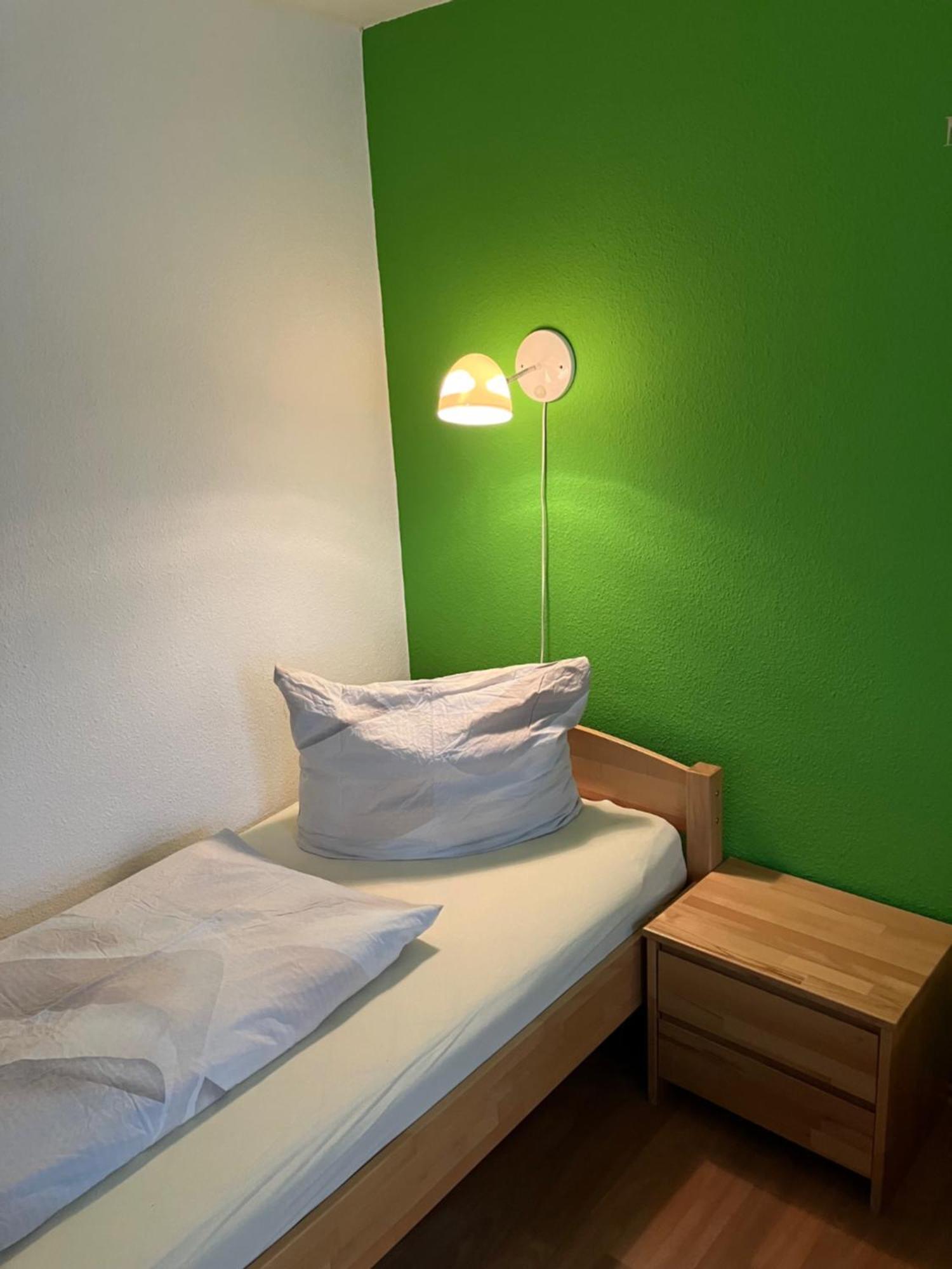 Ferienwohnung Morgensonne Am Kurpark Bad Berka - Parkplatz - Spielplatz - Wlan - 2 Schlafzimmer Exterior foto